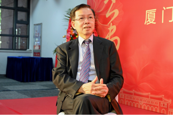 身在东方之珠，情系南方之强——专访我系系友林劲